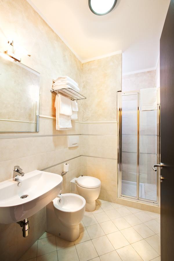 Hotel La Campagnola Fucecchio Bagian luar foto